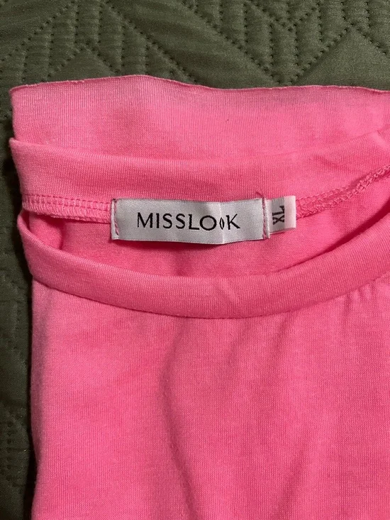 MISSLOOK Pink Dragonfly Graphic Tee - Picture 3 of 3